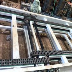 Chain conveyor system